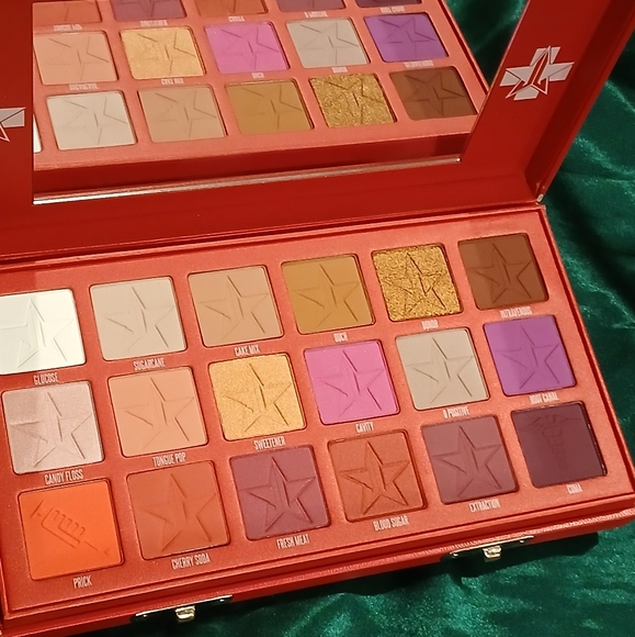 Jeffree Starr Blood Sugar Palette - Picture 2 of 11